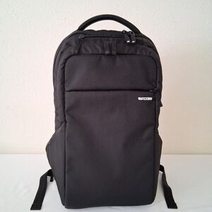 Incase Black Backpack for Men 17L